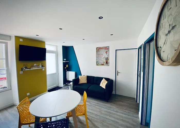 « Au Bord Des Embruns » * Grandcamp-Maisy