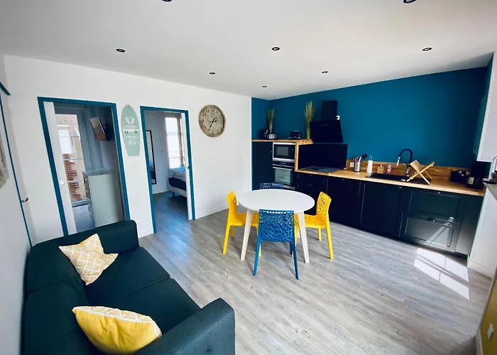 « Au Bord Des Embruns » * Grandcamp-Maisy