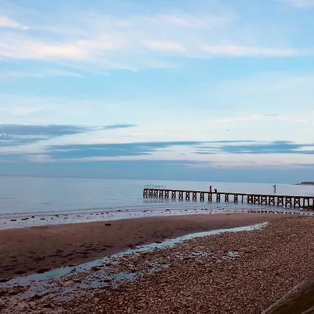 « Au Bord Des Embruns » *