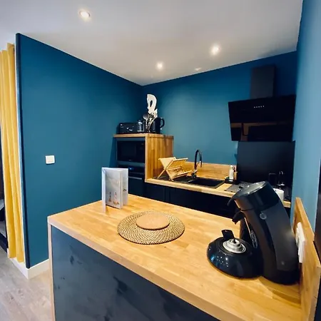 « Au Bord Des Embruns »