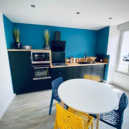 « Au Bord Des Embruns »