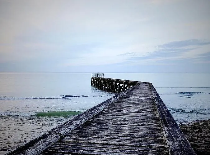 « Au Bord Des Embruns » Grandcamp-Maisy
